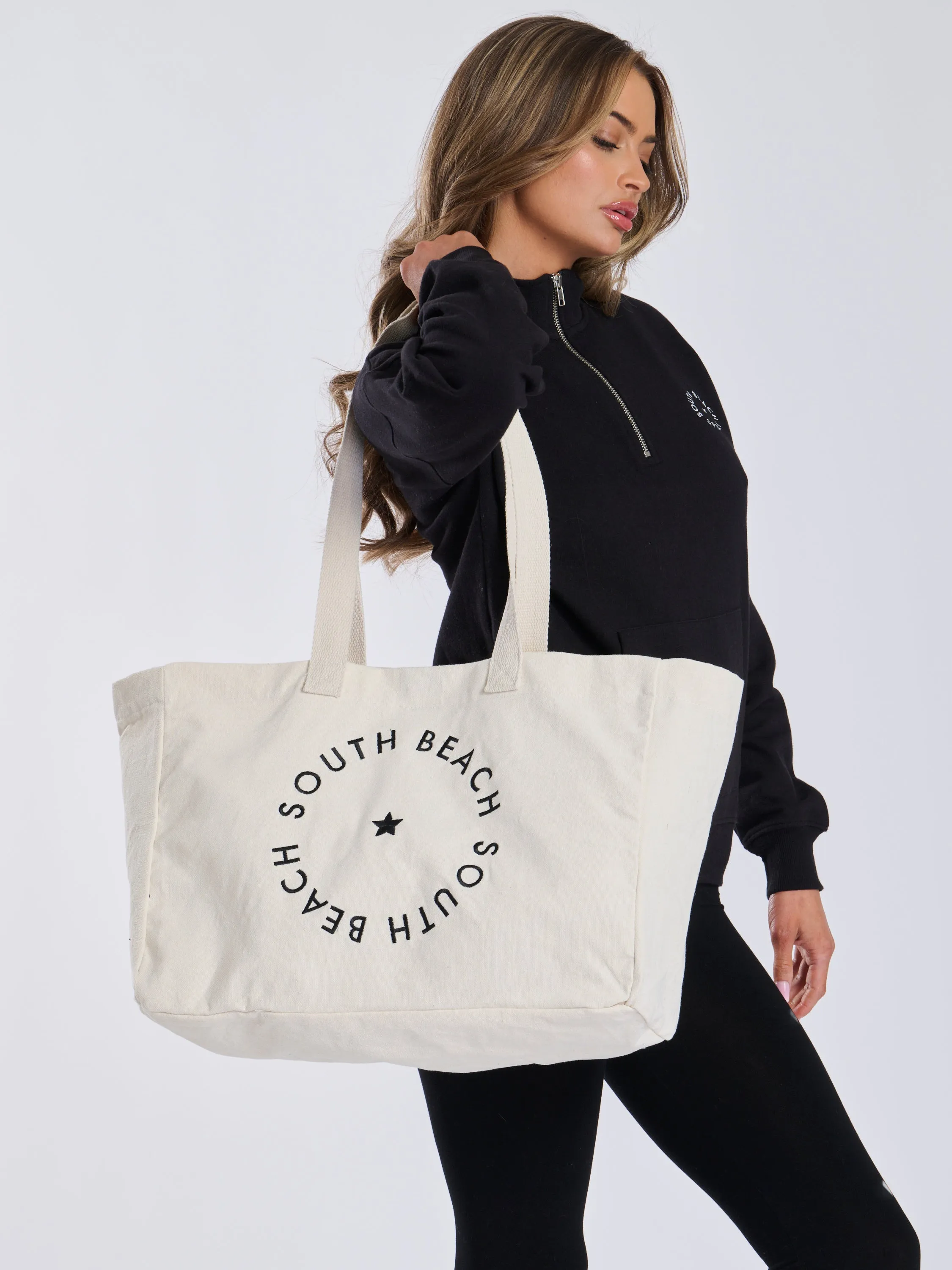 The 'Everyday' tote bag in cream